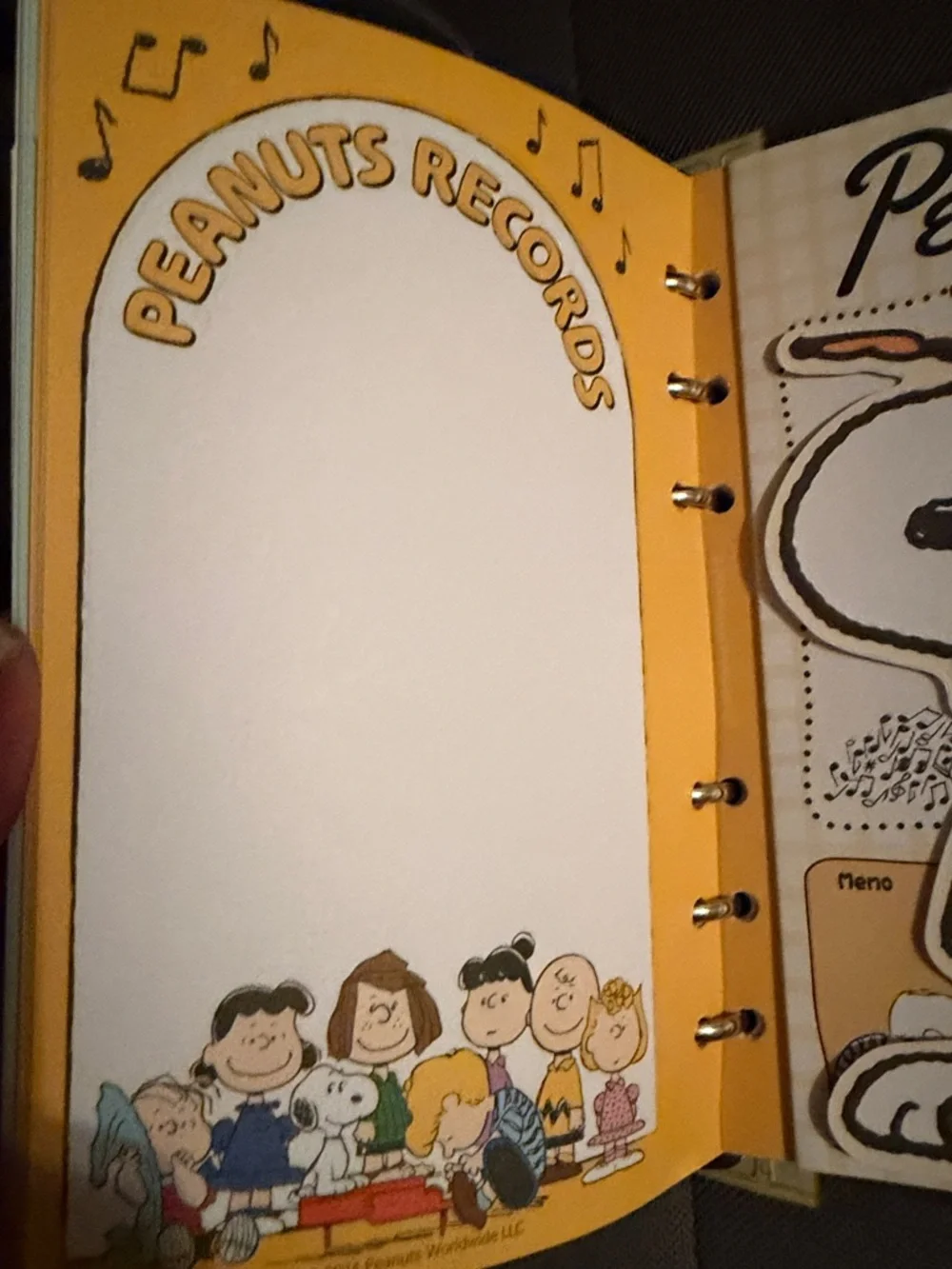 Peanuts Vinyl Snoopy Mini Binder